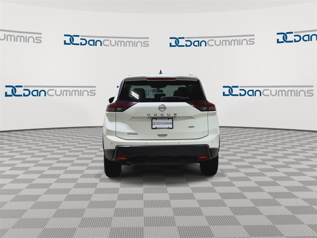 used 2024 Nissan Rogue car, priced at $19,452