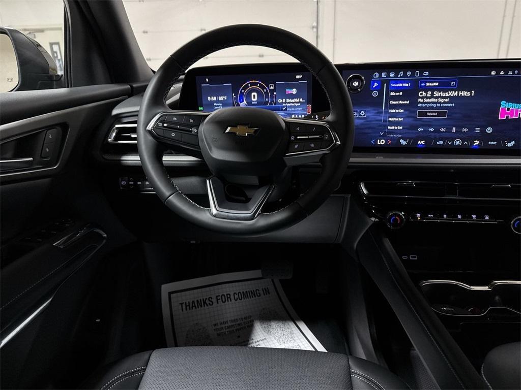 new 2025 Chevrolet Traverse car, priced at $43,597