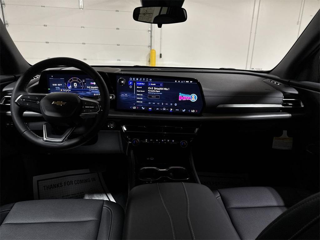 new 2025 Chevrolet Traverse car, priced at $43,597
