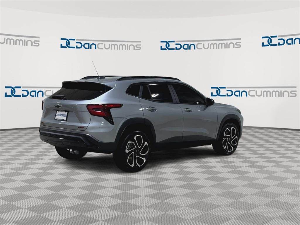 used 2025 Chevrolet Trax car, priced at $24,387