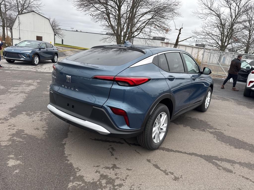 new 2025 Buick Envista car, priced at $25,290