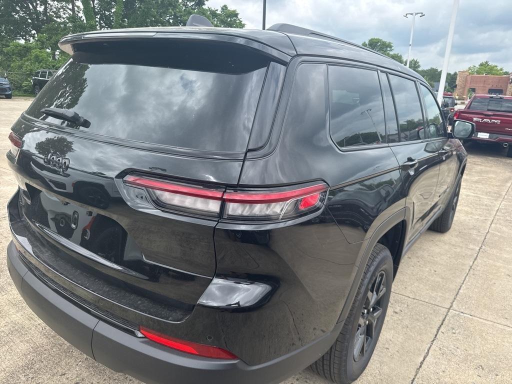 new 2025 Jeep Grand Cherokee L car, priced at $43,615