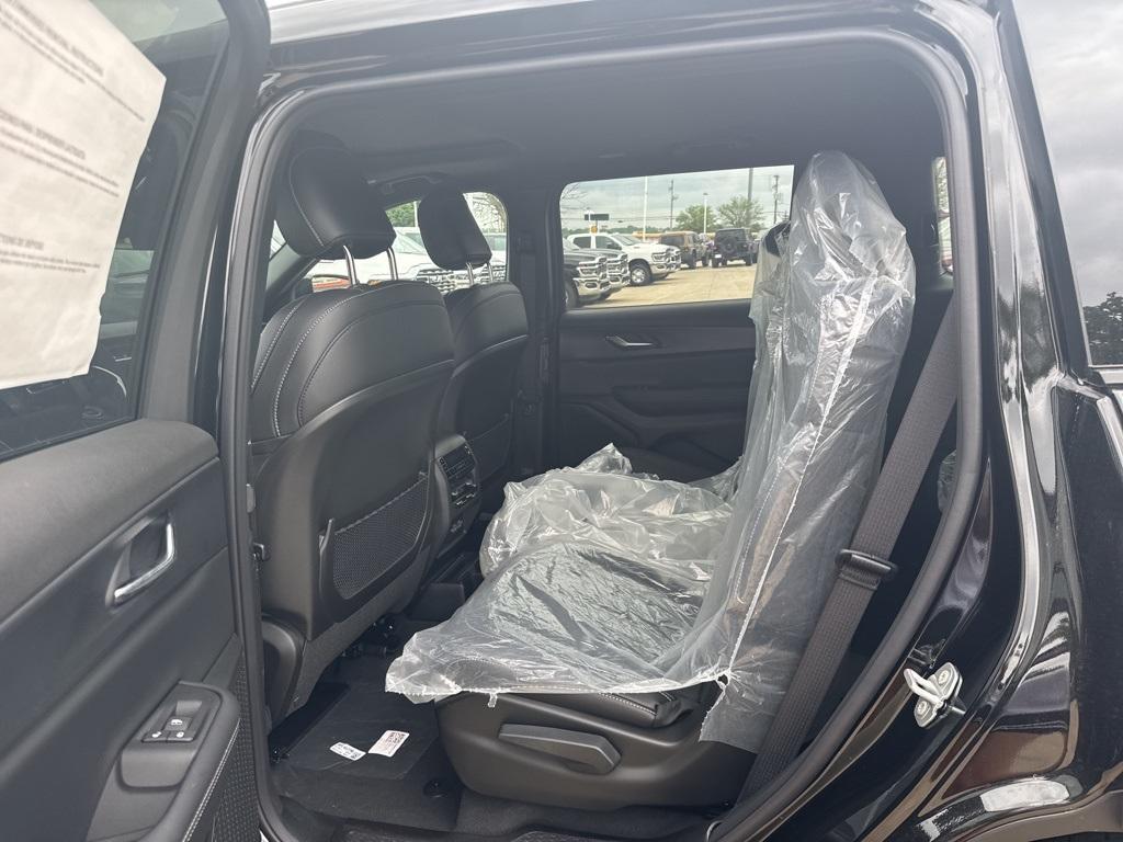new 2025 Jeep Grand Cherokee L car, priced at $43,615