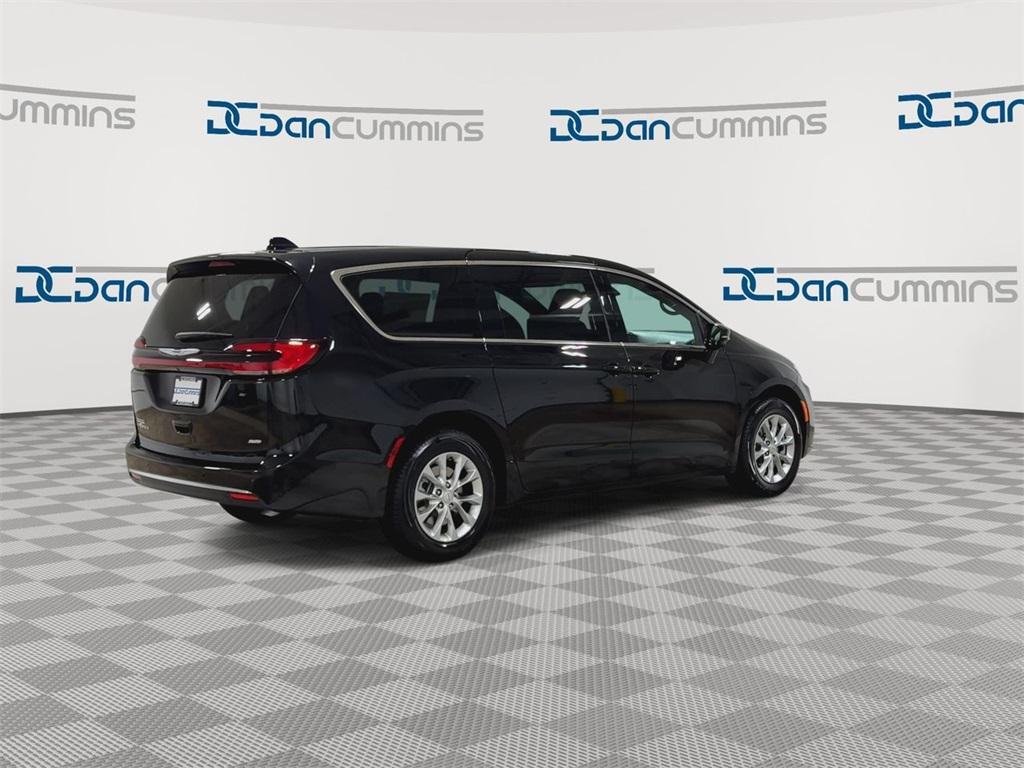 new 2025 Chrysler Pacifica car, priced at $49,090
