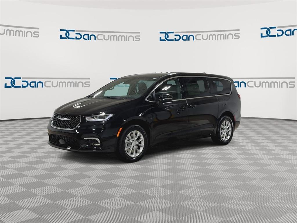 new 2025 Chrysler Pacifica car, priced at $49,090