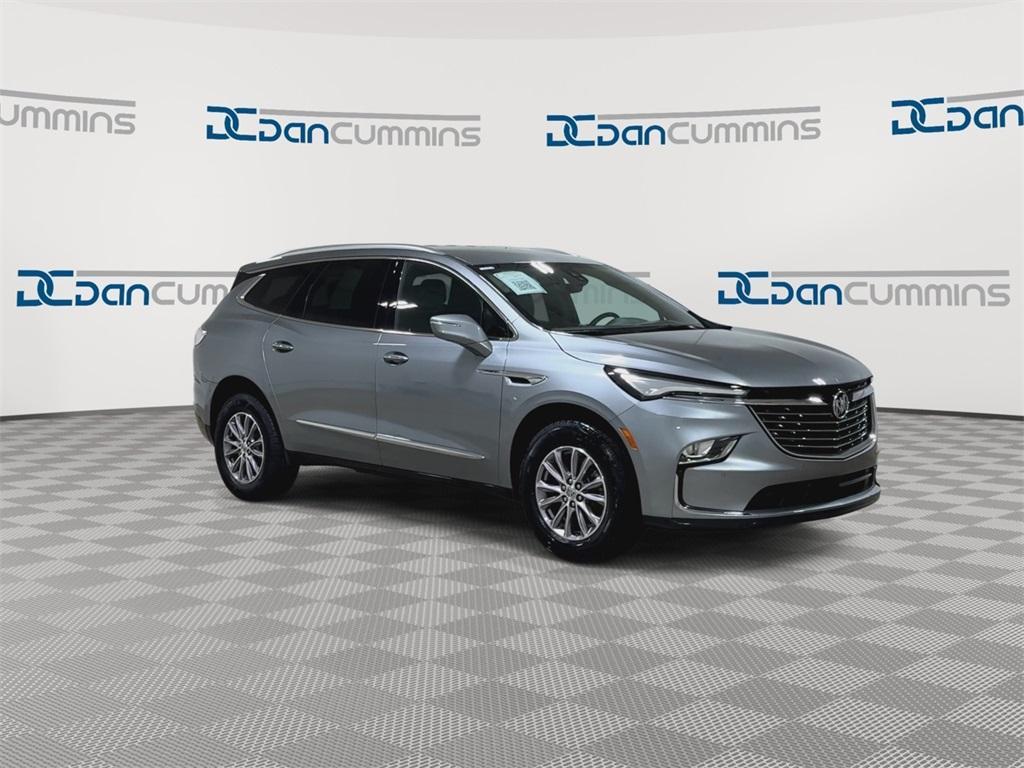 used 2024 Buick Enclave car, priced at $32,302