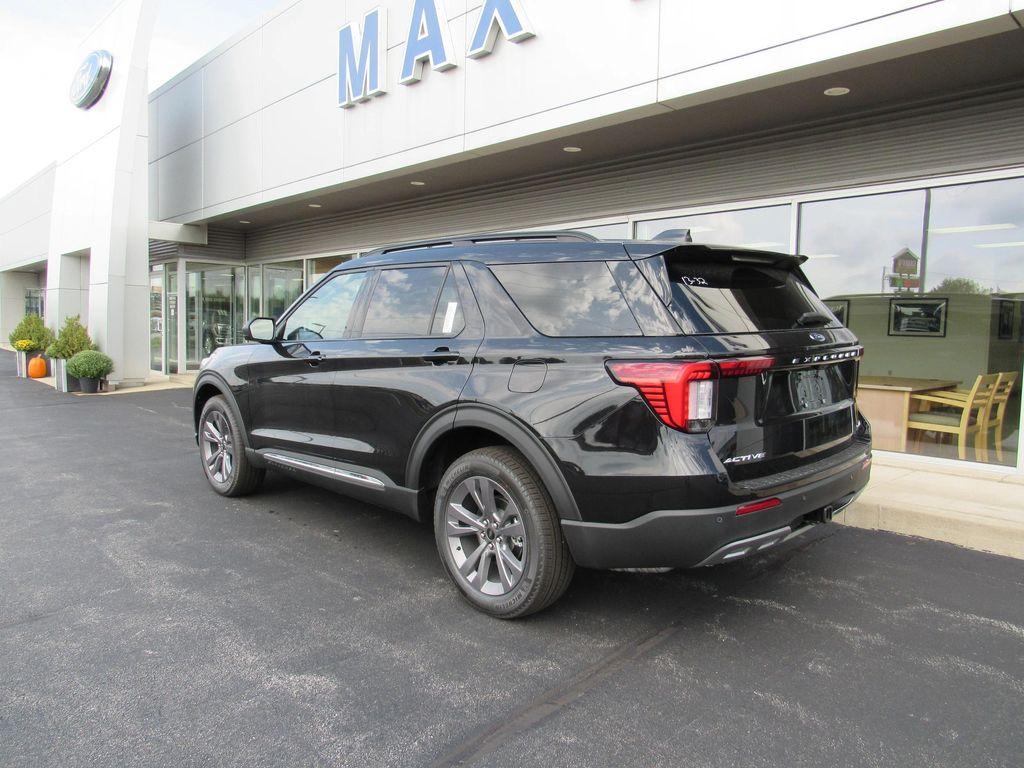 new 2025 Ford Explorer car, priced at $48,660