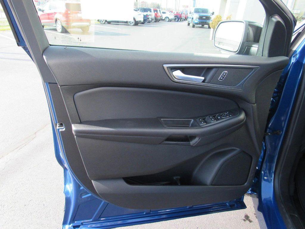 new 2024 Ford Edge car, priced at $41,420