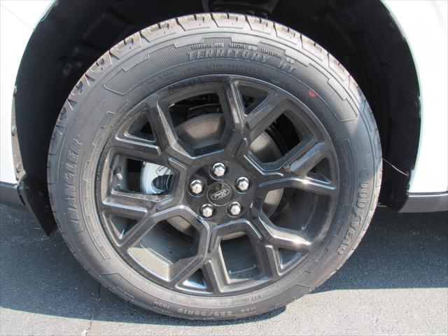 new 2025 Ford Maverick car, priced at $33,445