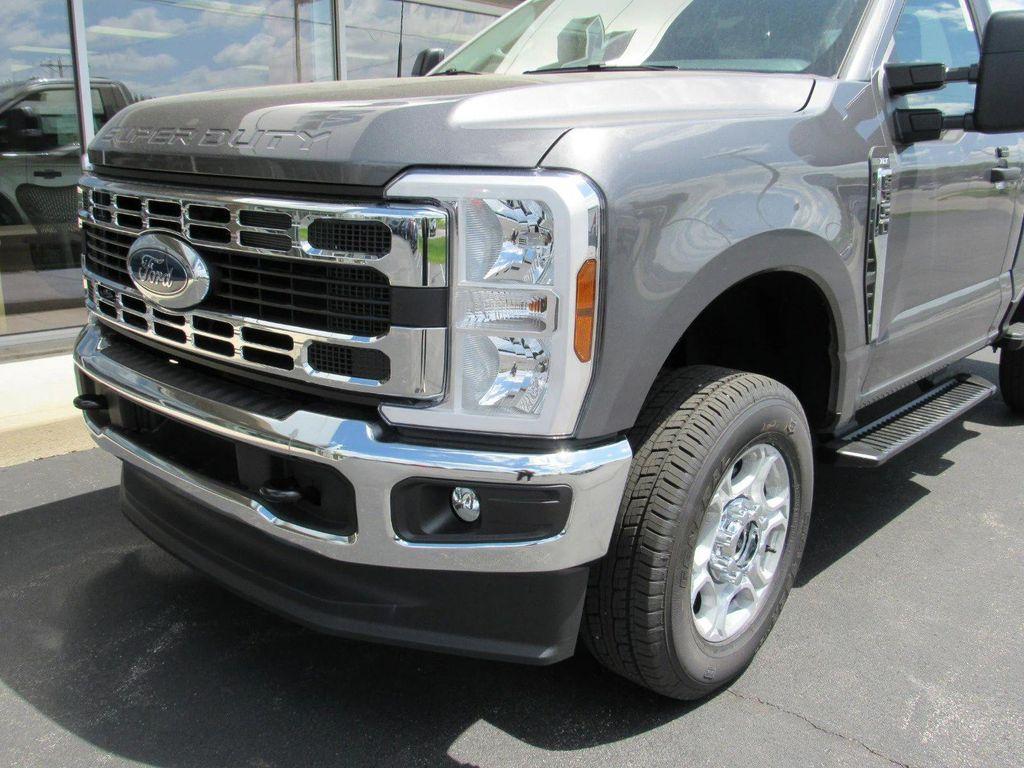 new 2025 Ford F-350 car, priced at $58,800