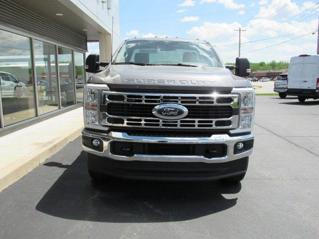 new 2025 Ford F-350 car, priced at $58,800