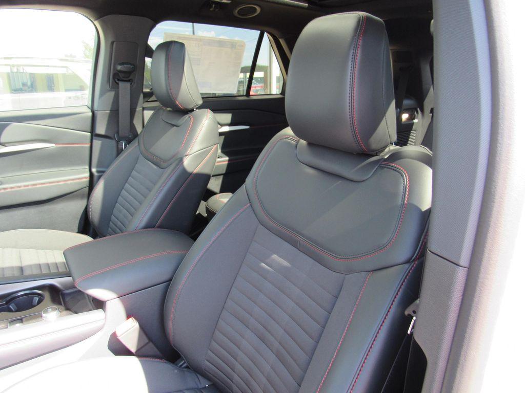 new 2025 Ford Explorer car, priced at $54,270