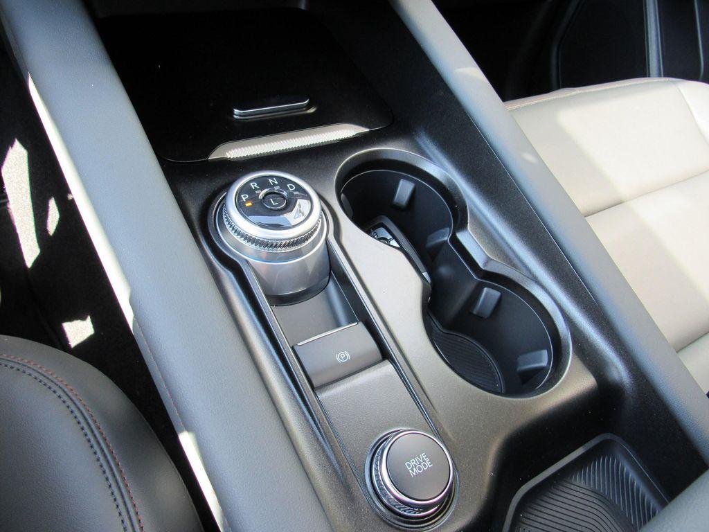 new 2025 Ford Explorer car, priced at $51,550