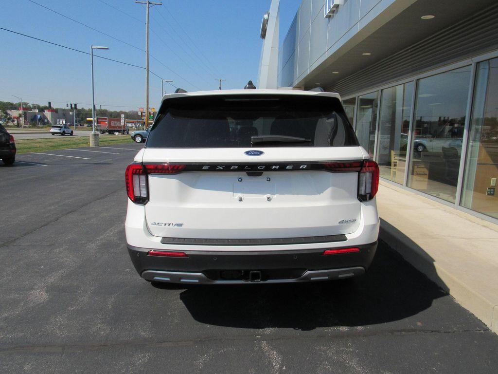 new 2025 Ford Explorer car, priced at $51,550