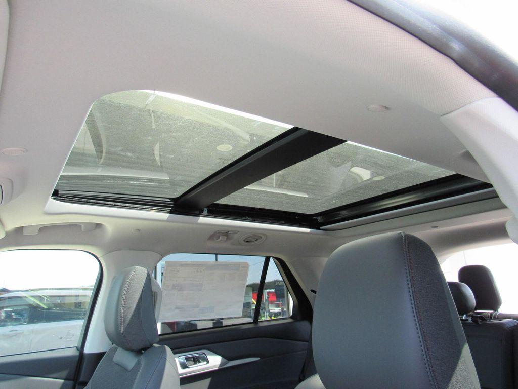 new 2025 Ford Explorer car, priced at $51,550