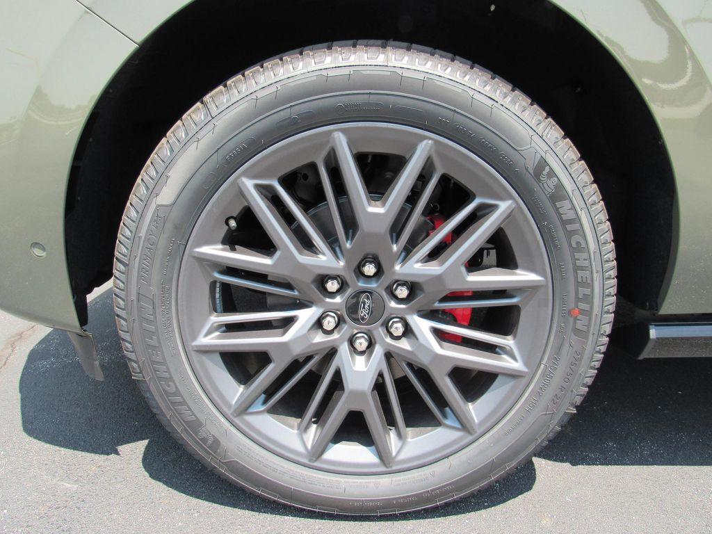 new 2025 Ford Expedition car, priced at $83,760