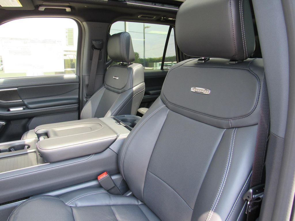 new 2025 Ford Expedition car, priced at $83,760