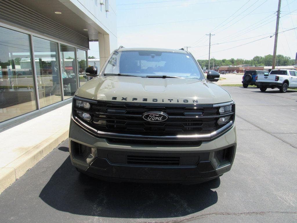 new 2025 Ford Expedition car, priced at $83,760