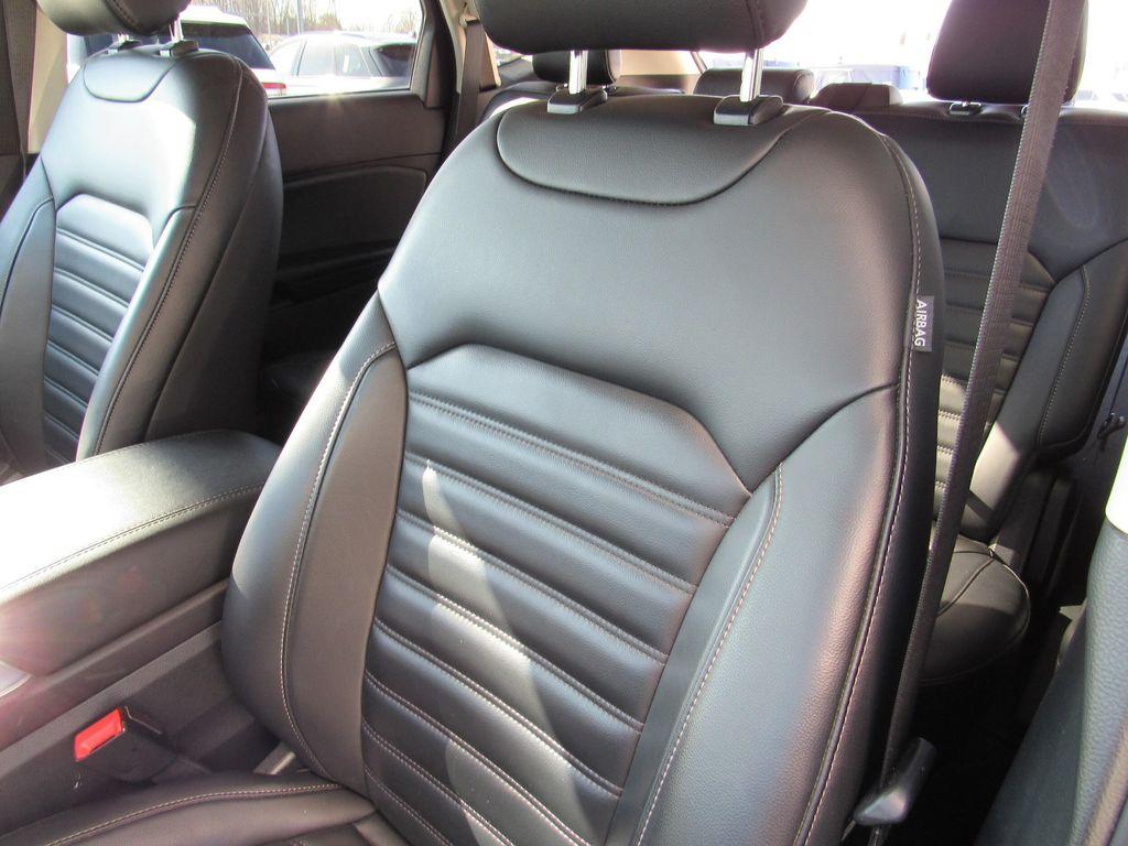 used 2024 Ford Edge car, priced at $25,895