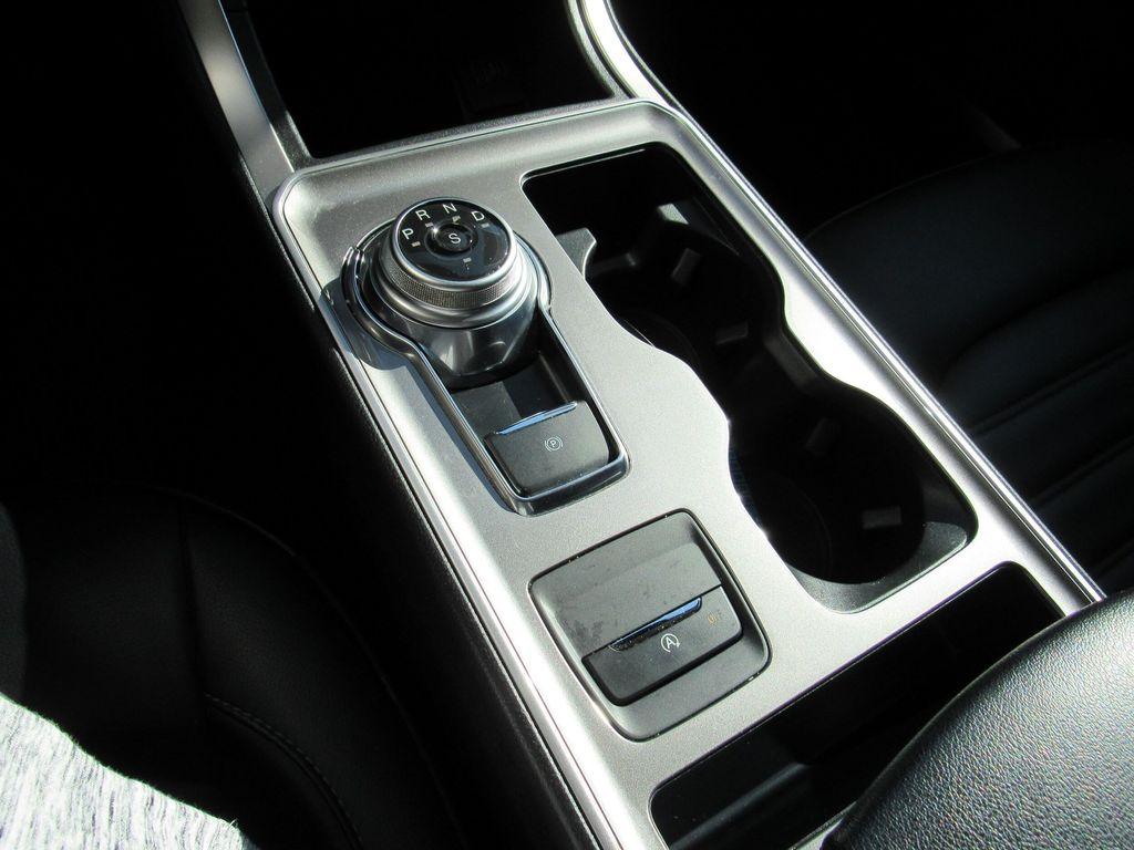 used 2024 Ford Edge car, priced at $25,895