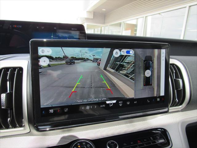 new 2025 Ford Expedition car, priced at $72,310