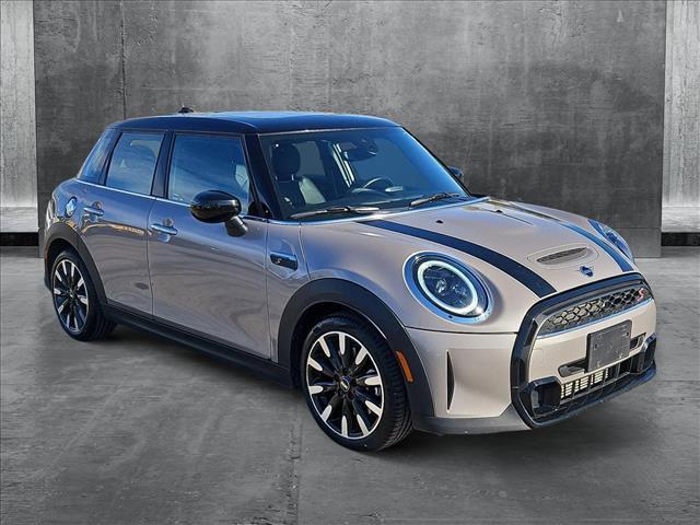 used 2022 MINI Hardtop car, priced at $21,222