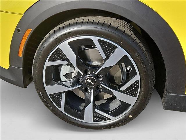 new 2025 MINI Hardtop car, priced at $36,940