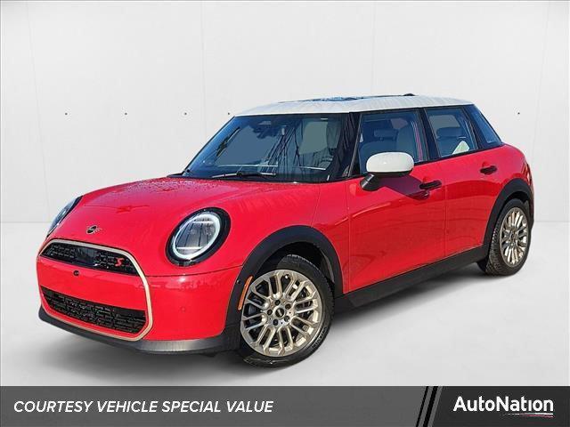 used 2025 MINI Hardtop car, priced at $31,996