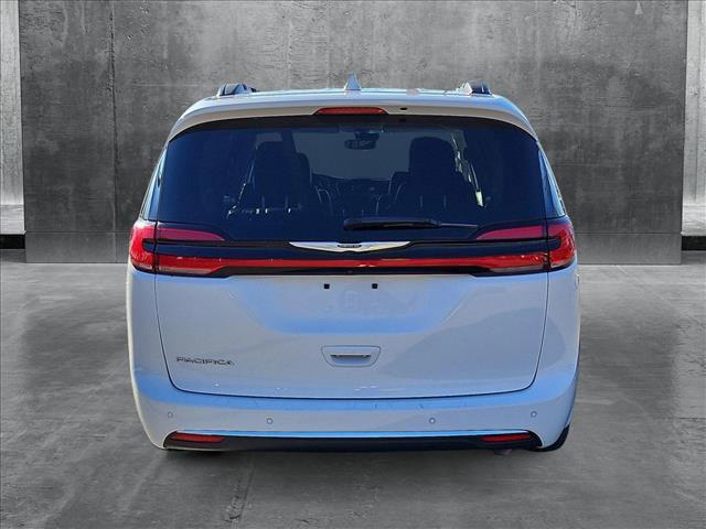 used 2022 Chrysler Pacifica car, priced at $19,498