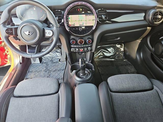 used 2023 MINI Hardtop car, priced at $26,297