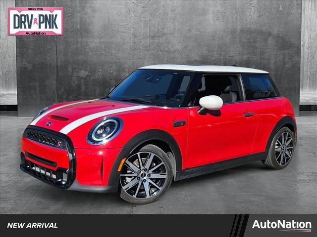 used 2022 MINI Hardtop car, priced at $25,495