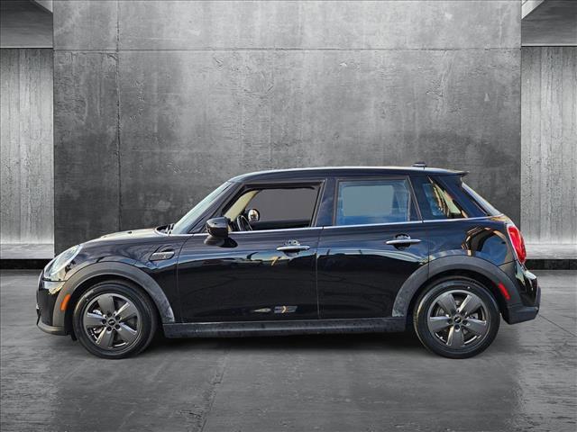 used 2022 MINI Hardtop car, priced at $23,544