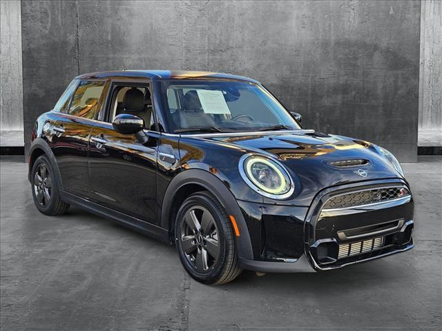 used 2022 MINI Hardtop car, priced at $23,544