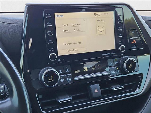 used 2020 Toyota Highlander Hybrid car, priced at $24,999
