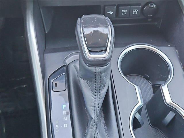 used 2020 Toyota Highlander Hybrid car, priced at $25,947