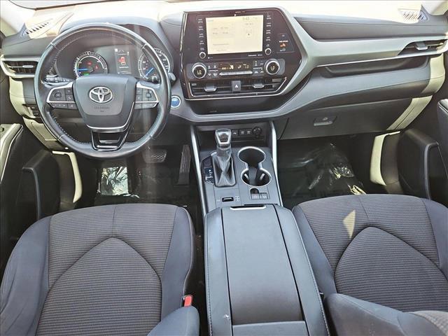 used 2020 Toyota Highlander Hybrid car, priced at $24,999