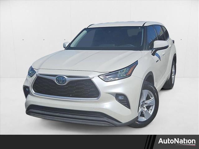 used 2020 Toyota Highlander Hybrid car, priced at $25,947