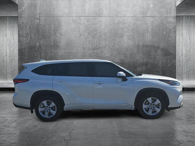 used 2020 Toyota Highlander Hybrid car, priced at $25,947