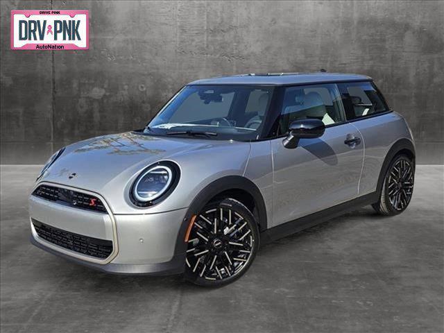 new 2025 MINI Hardtop car, priced at $35,595