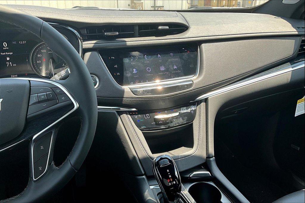 new 2025 Cadillac XT5 car, priced at $56,465