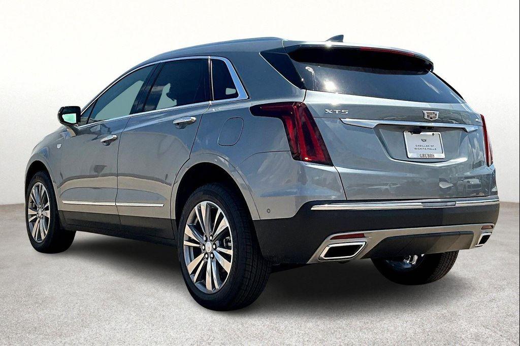 new 2025 Cadillac XT5 car, priced at $56,465