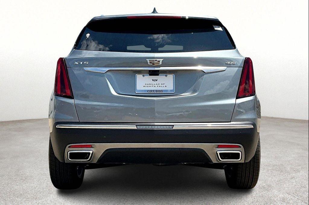 new 2025 Cadillac XT5 car, priced at $56,465