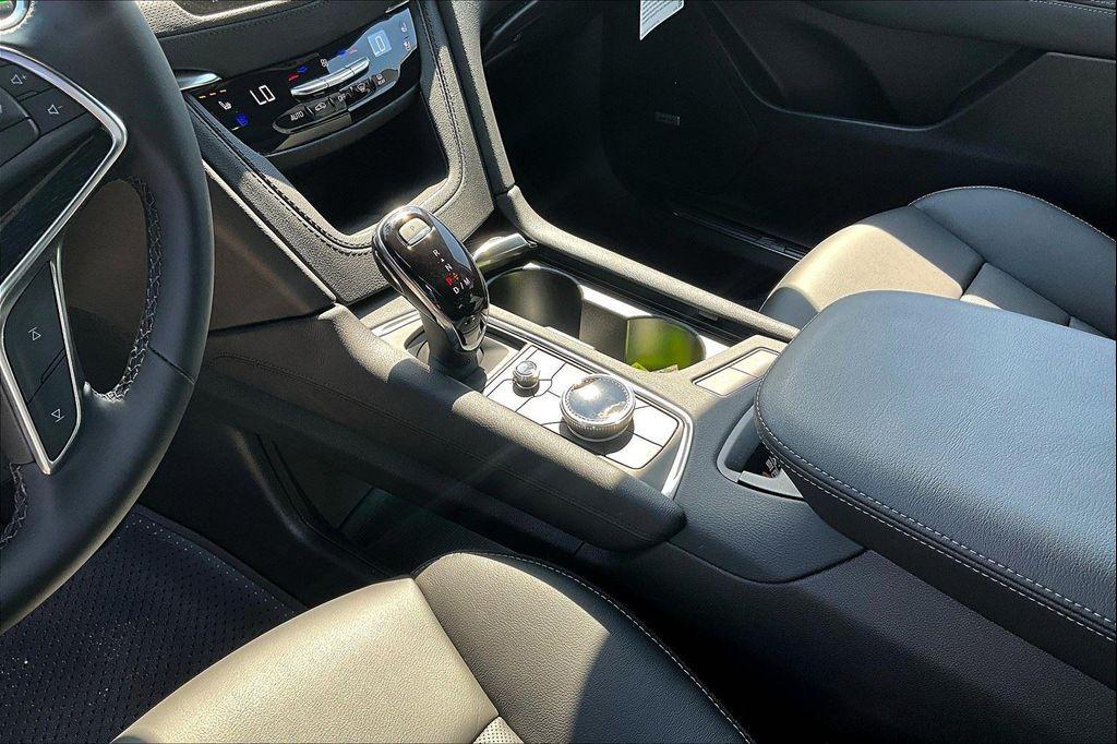 new 2025 Cadillac XT5 car, priced at $57,690