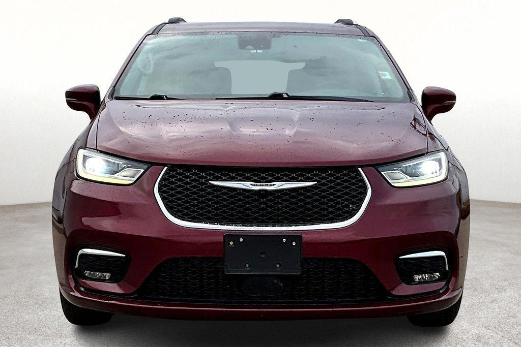 used 2021 Chrysler Pacifica car, priced at $14,000