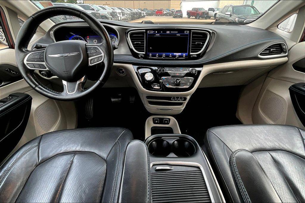 used 2021 Chrysler Pacifica car, priced at $14,000