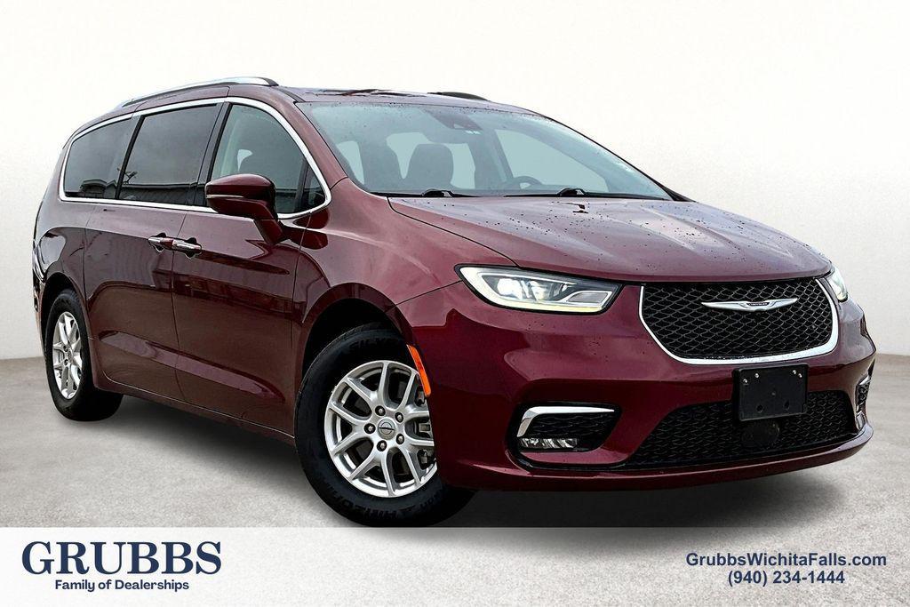used 2021 Chrysler Pacifica car, priced at $14,000