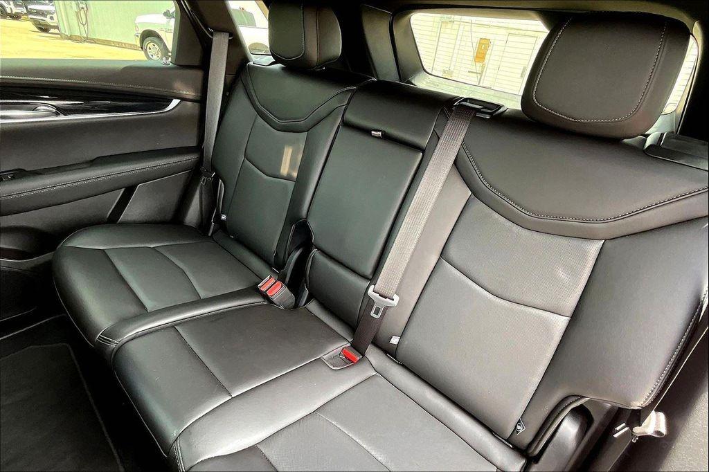 new 2025 Cadillac XT5 car, priced at $59,690