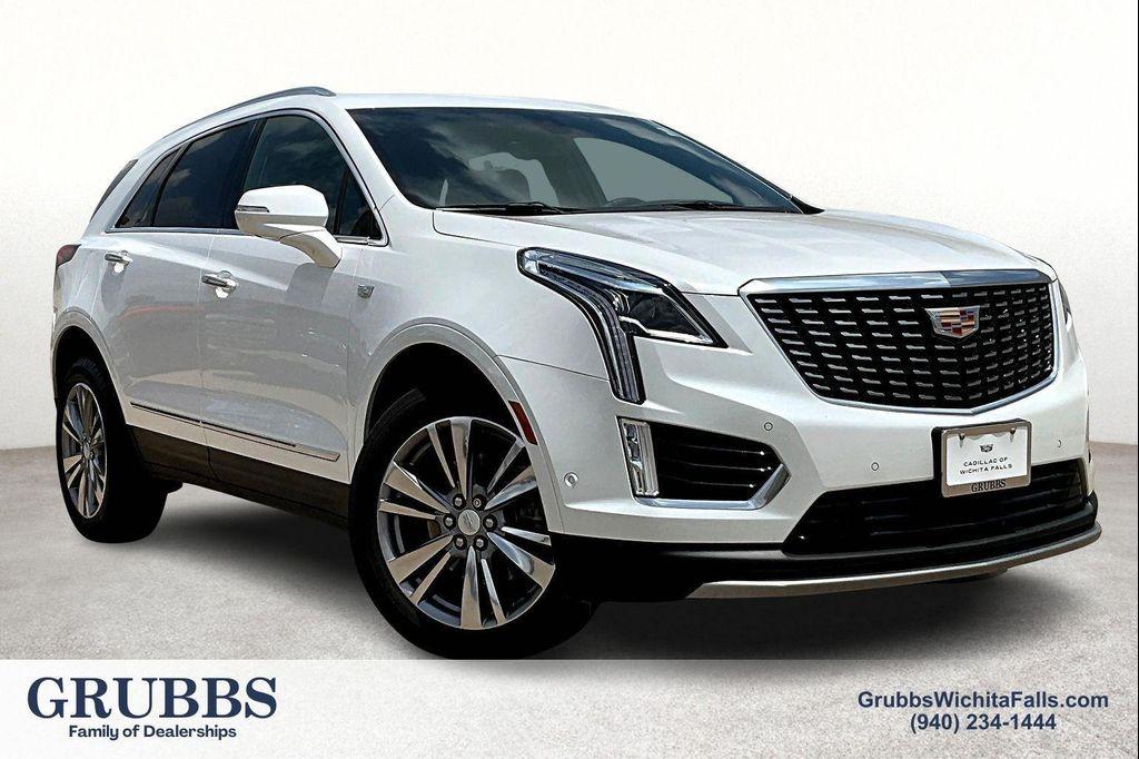 new 2025 Cadillac XT5 car, priced at $59,690