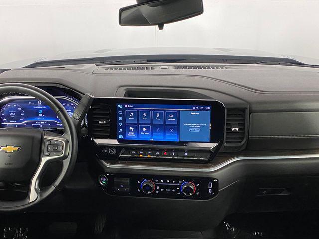 used 2022 Chevrolet Silverado 1500 car, priced at $39,591