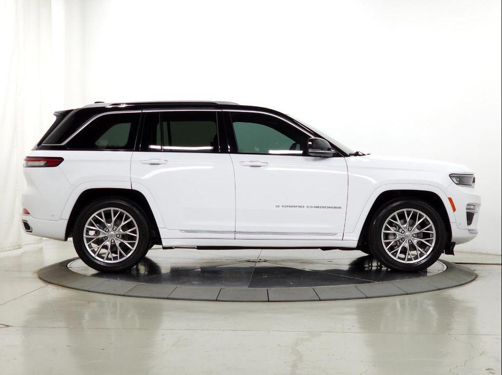 used 2022 Jeep Grand Cherokee car, priced at $34,990
